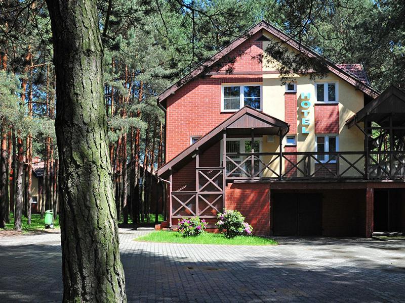 Wawrzkowizna Hotel Rzasawa ภายนอก รูปภาพ