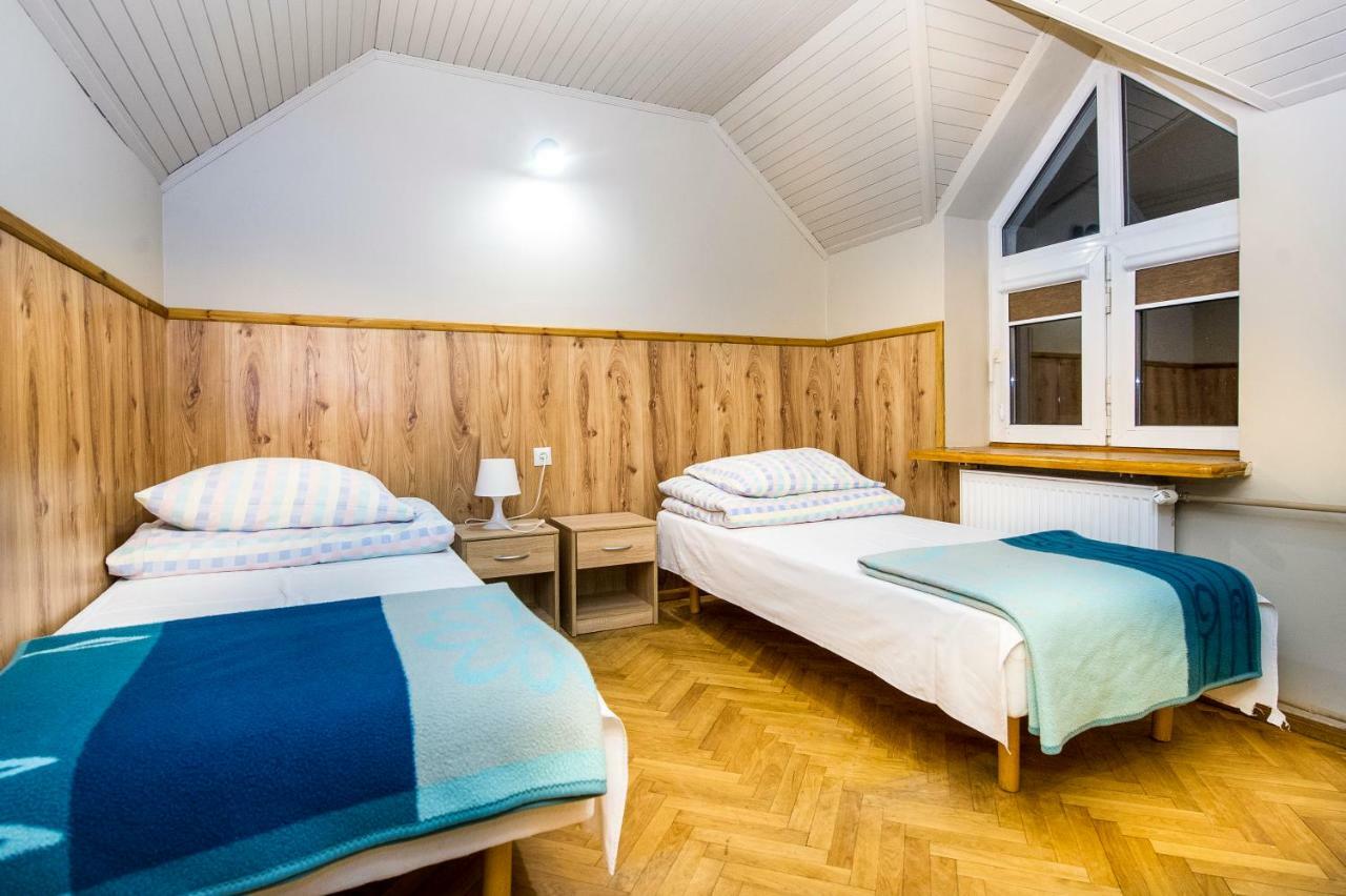 Wawrzkowizna Hotel Rzasawa ภายนอก รูปภาพ
