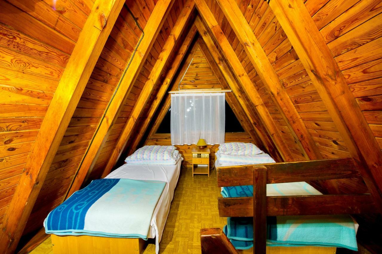Wawrzkowizna Hotel Rzasawa ภายนอก รูปภาพ